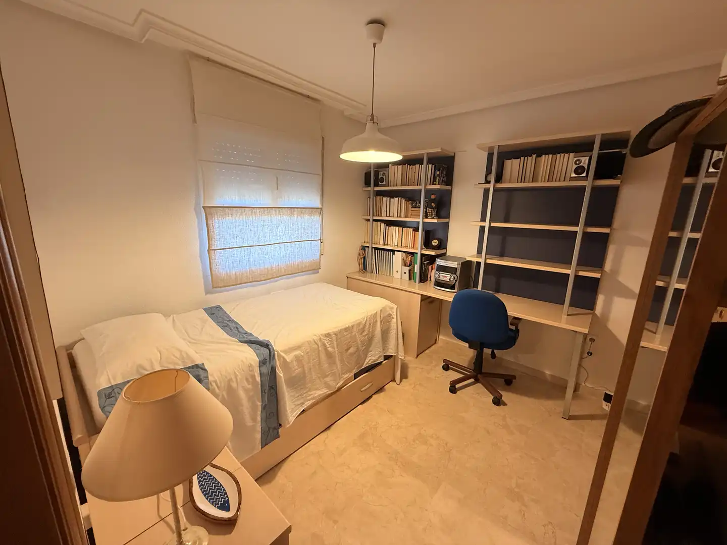 Habitación de Piso de alquiler en L'Alfàs del Pi con Aire acondicionado, Jardín privado y Terraza