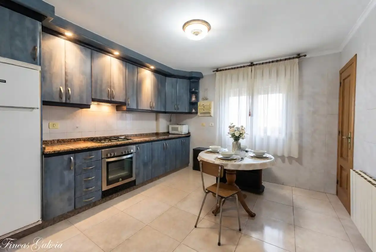 House with terrace for sale in Castrelo do Val, imagen 3