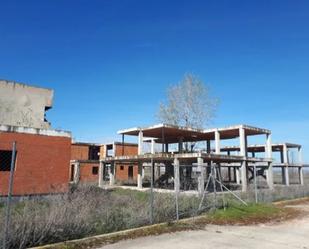 Vista exterior de Edifici en venda en Villaralbo