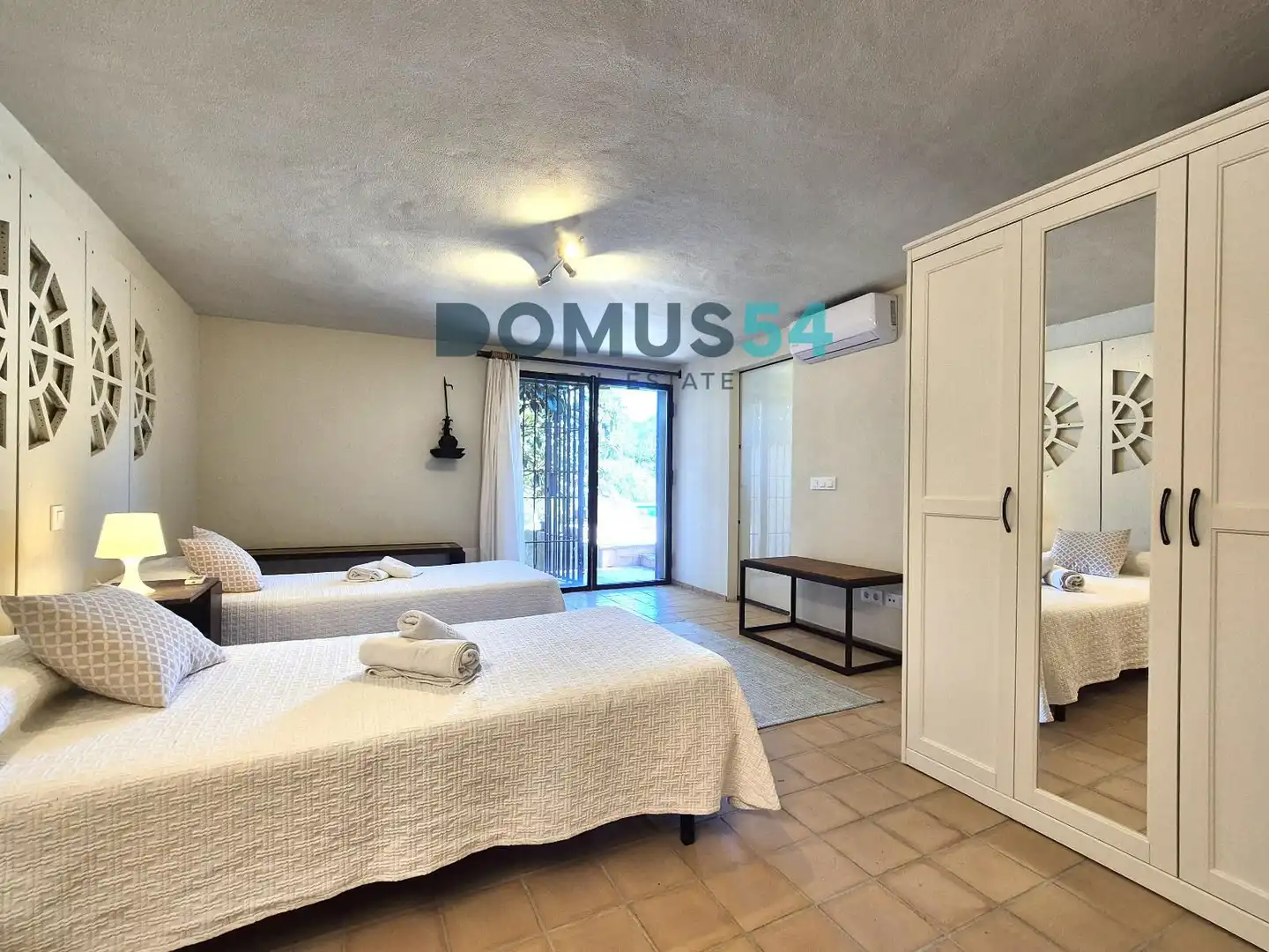 Habitación de Finca rústica de alquiler en Petra con Aire acondicionado, Terraza y Piscina