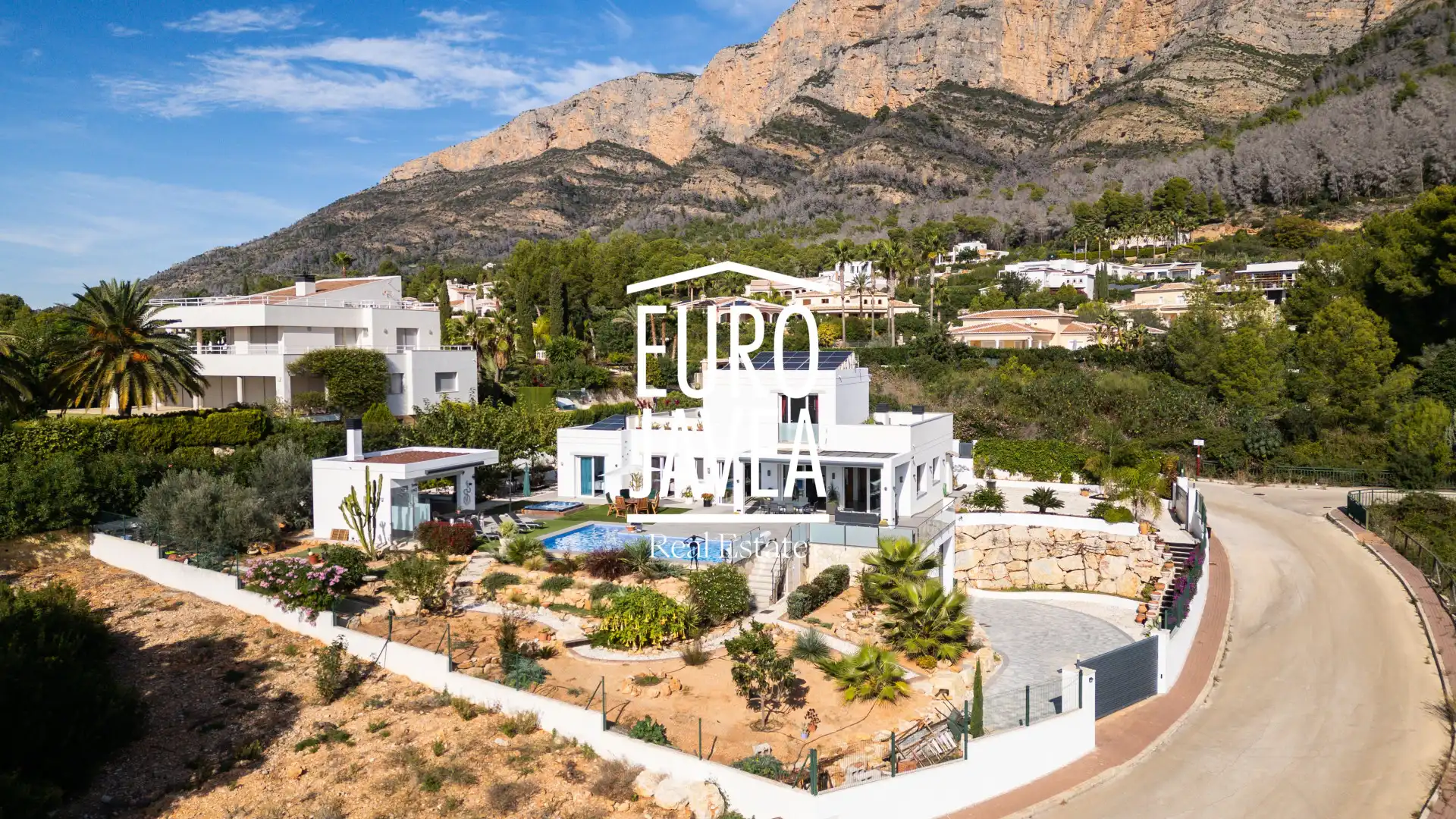 Casa con piscina en venta en Montgó - Ermita