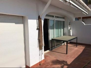 Mini appartamento con balcone in vendita a Roda de Berà
