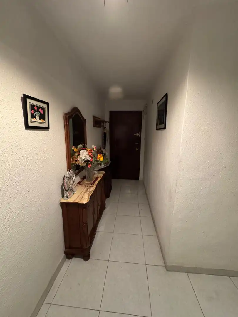 Piso en venta en  Valencia Capital con Balcón