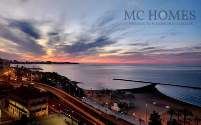 Vista exterior de Pis en venda en Alicante / Alacant amb Aire condicionat, Terrassa i Moblat