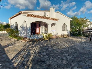 Maison avec jardin à vendre à Cala llarga 33