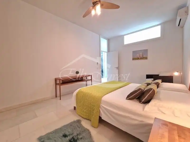 Dormitori de Casa o xalet en venda en Adeje amb Aire condicionat, Jardí privat i Terrassa