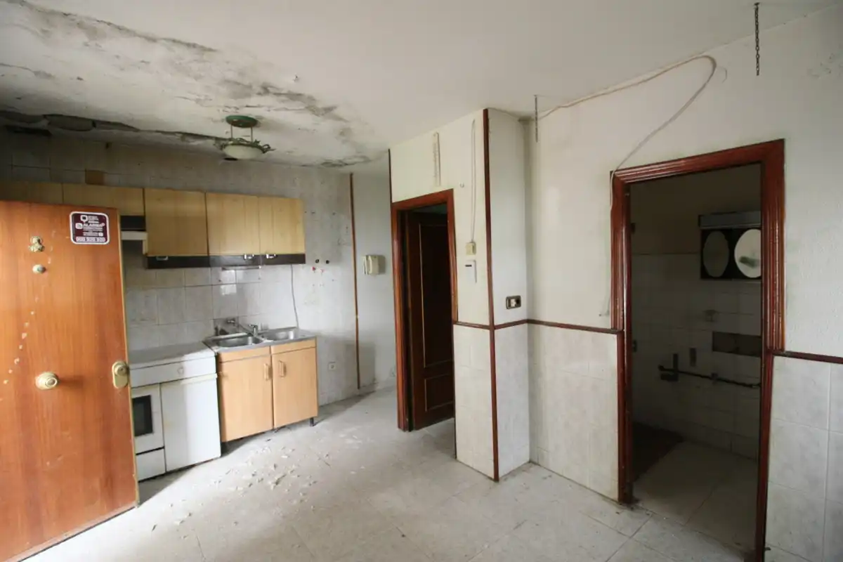 Cuina de Casa o xalet en venda en Lanzahíta amb Jardí privat