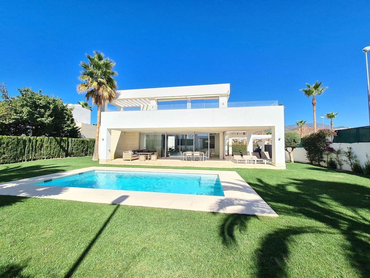 Jardí de Casa o xalet de lloguer en Marbella amb Aire condicionat, Calefacció i Jardí privat