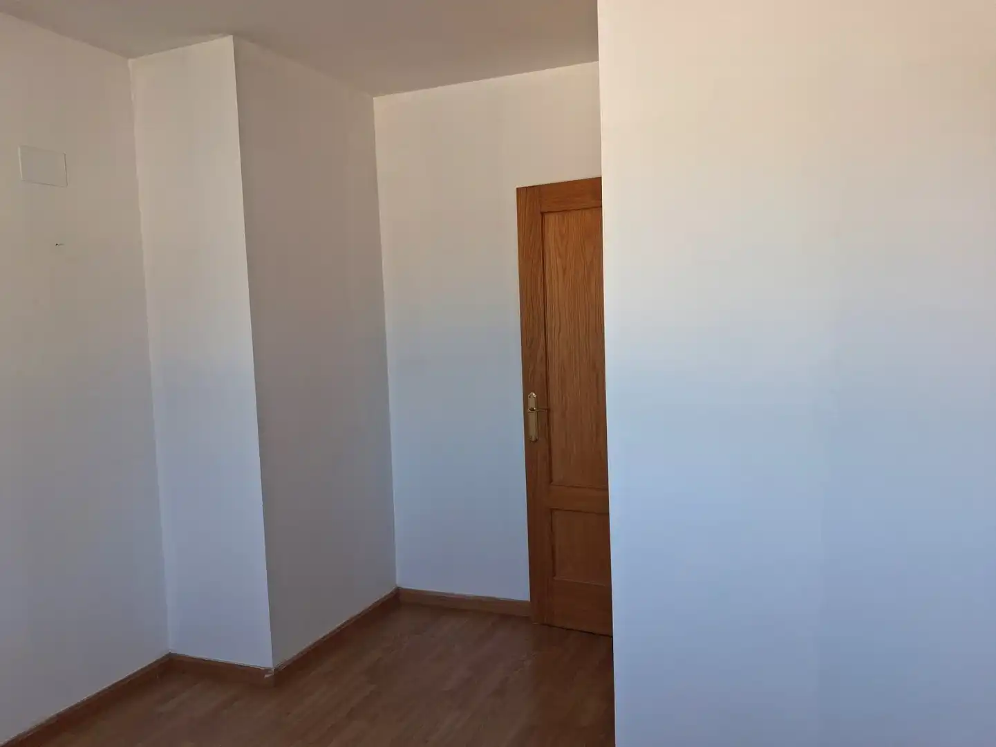 Habitación de Casa adosada en venta en Osera de Ebro con Calefacción, Parquet y Terraza