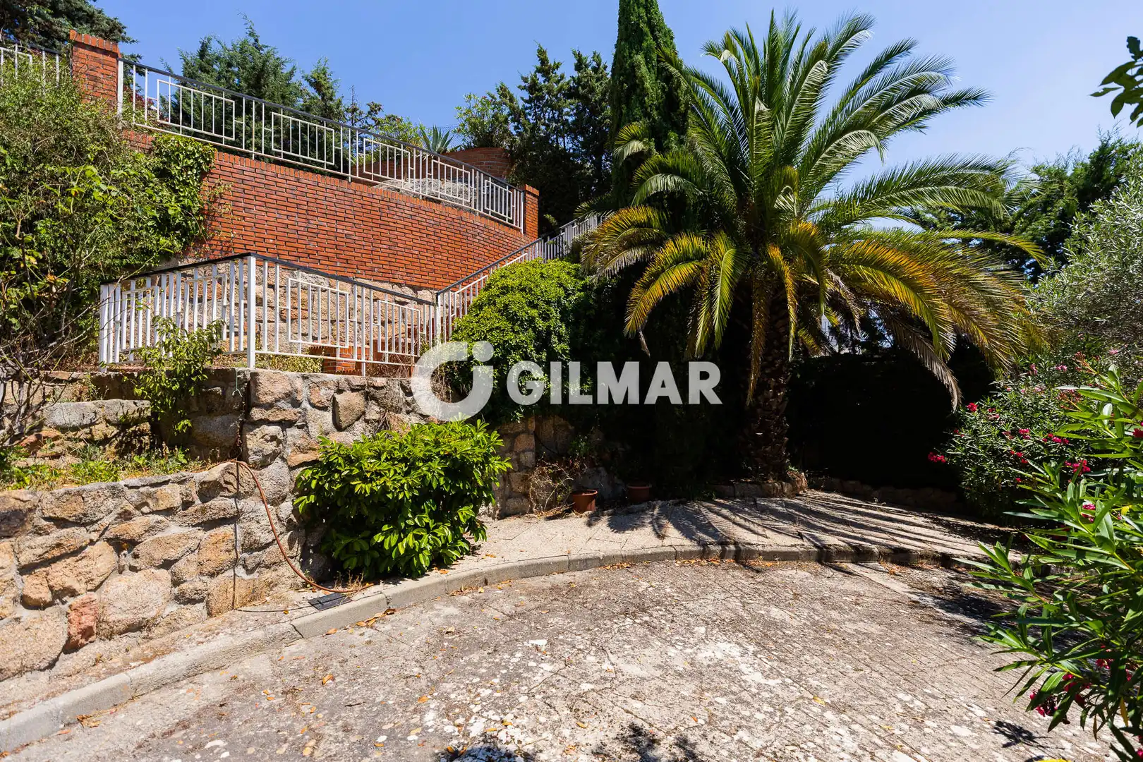 Jardí de Casa o xalet en venda en Hoyo de Manzanares amb Calefacció, Jardí privat i Piscina
