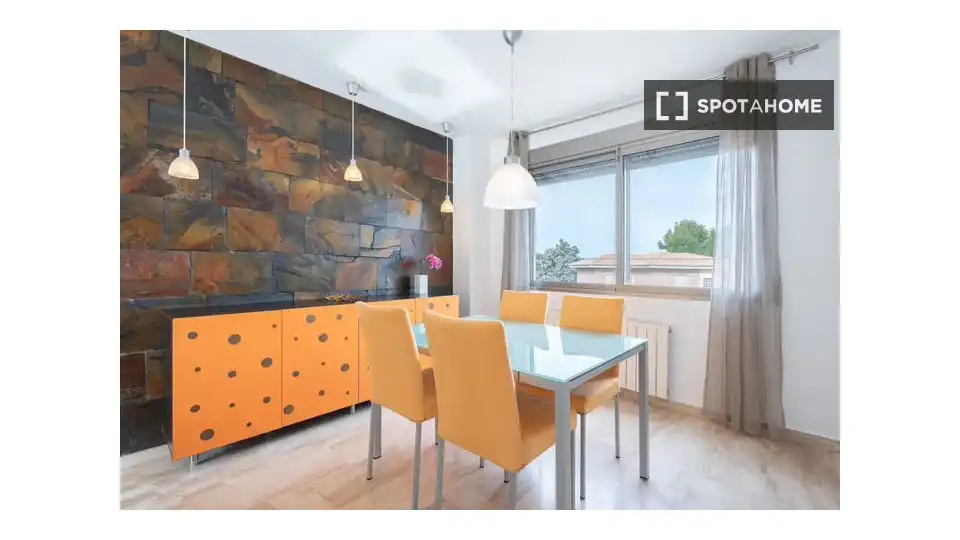 Comedor de Piso de alquiler en Valencia con Aire acondicionado, Calefacción y Amueblado