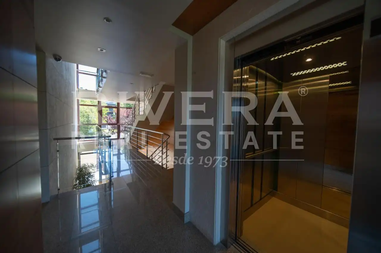 Wohnung zum Verkauf in Sanxenxo mit Heizung, Terrasse und Abstellraum