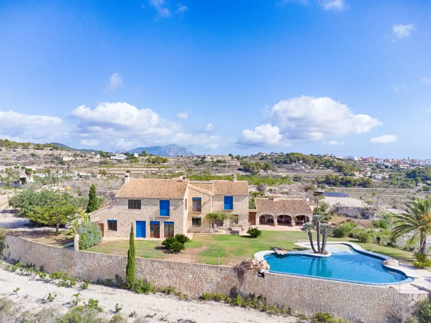 Vista exterior de Finca rústica en venda en Moraira amb Jardí privat, Traster i Piscina