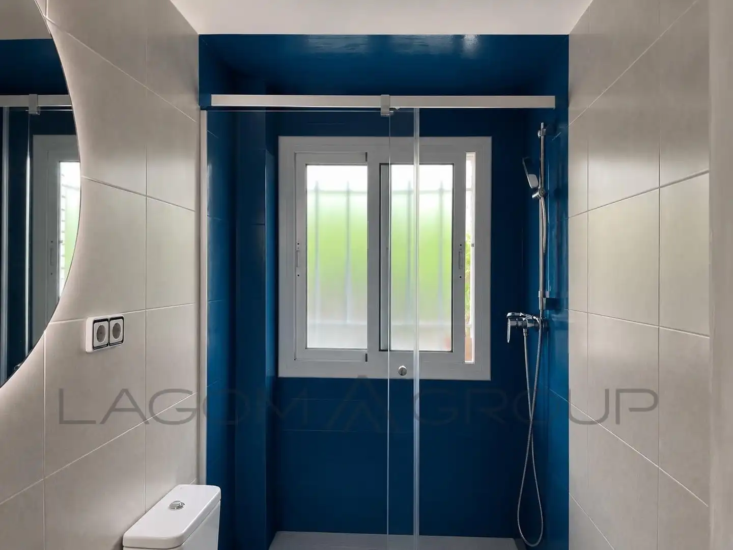 Bathroom of Flat for sale in Gavà