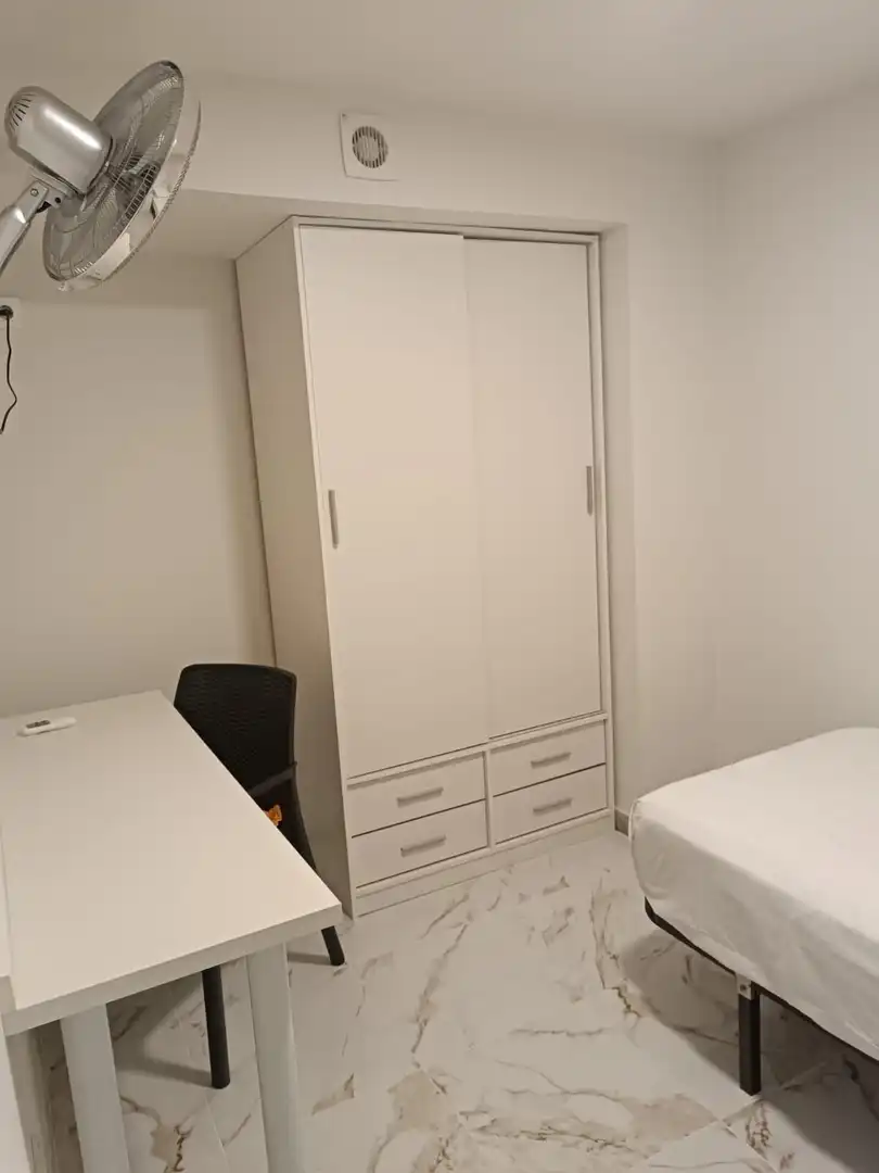 Habitación de Piso para compartir en Elche / Elx