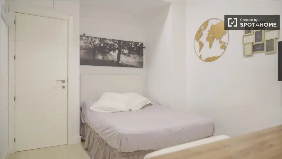 Flat with terrace to rent in Chamberí, imagen 8