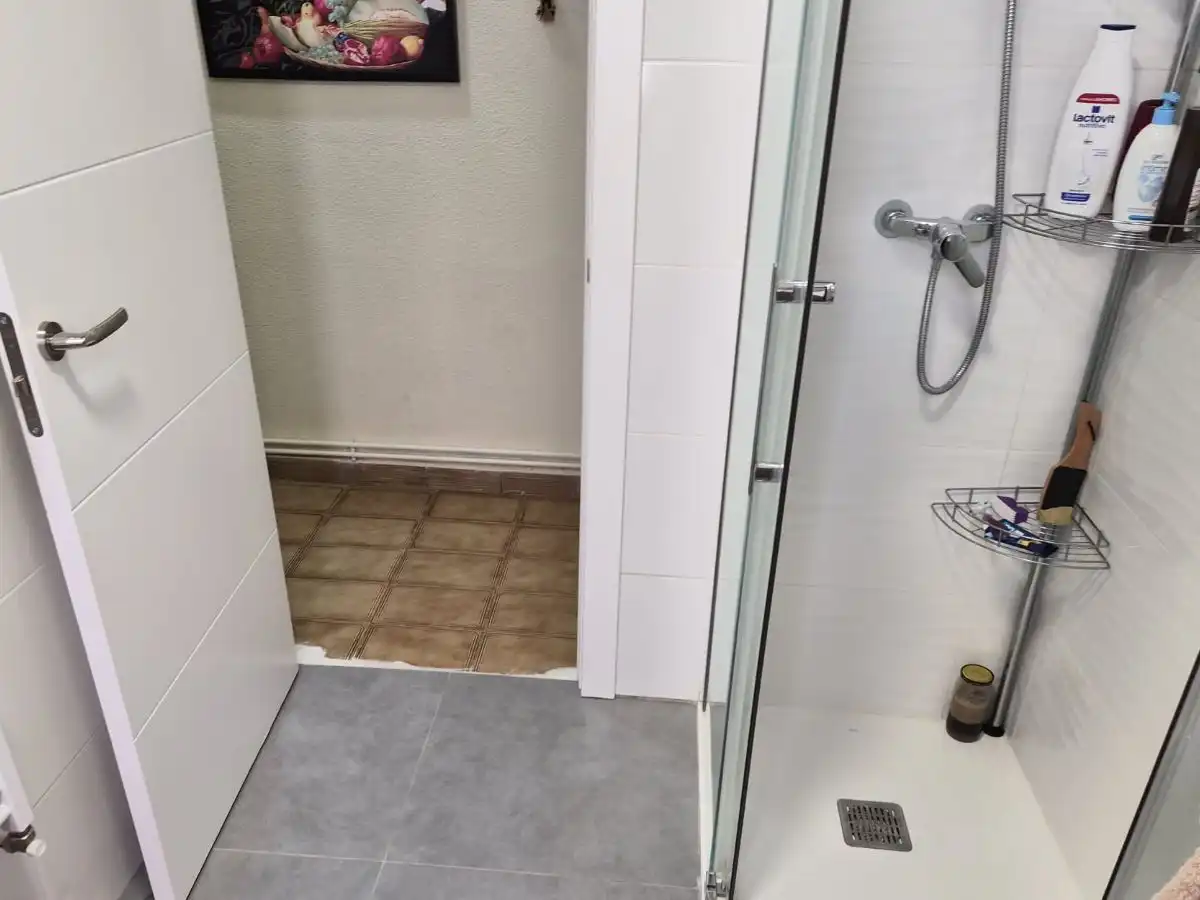 Piso en venta en Calle Ursicino Álvarez, 3, Las Viñas