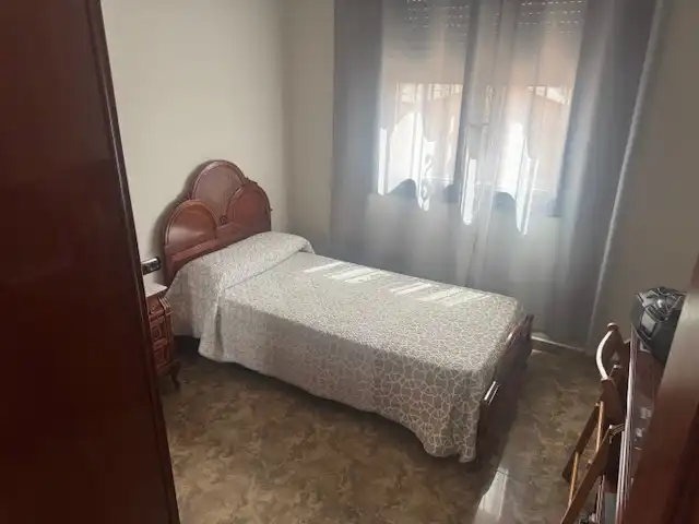 Habitación de Casa o chalet en venta en Terrassa con Aire acondicionado, Calefacción y Jardín privado