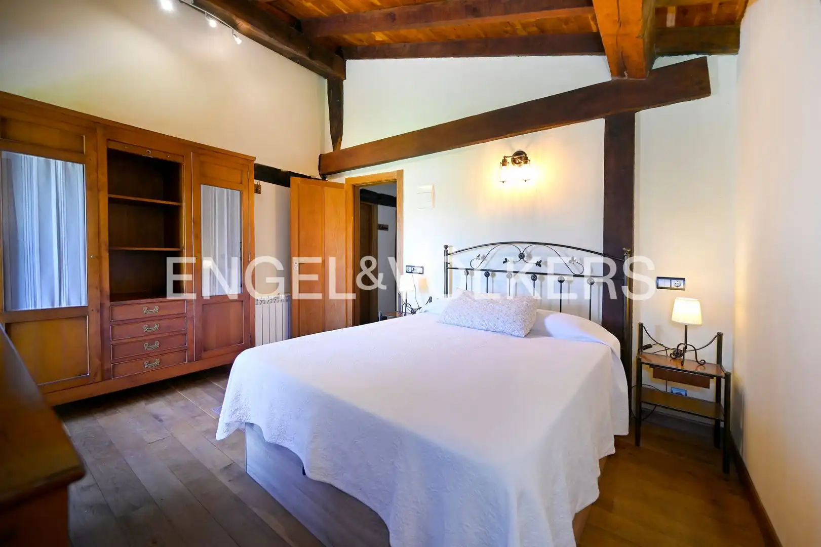 Habitación de Casa o chalet en venta en Miengo con Calefacción y Jardín privado