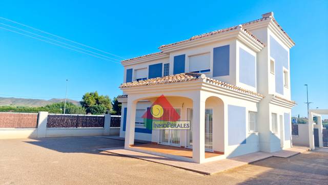 Casa-chalet en Venta en N/A, -1 en Purias