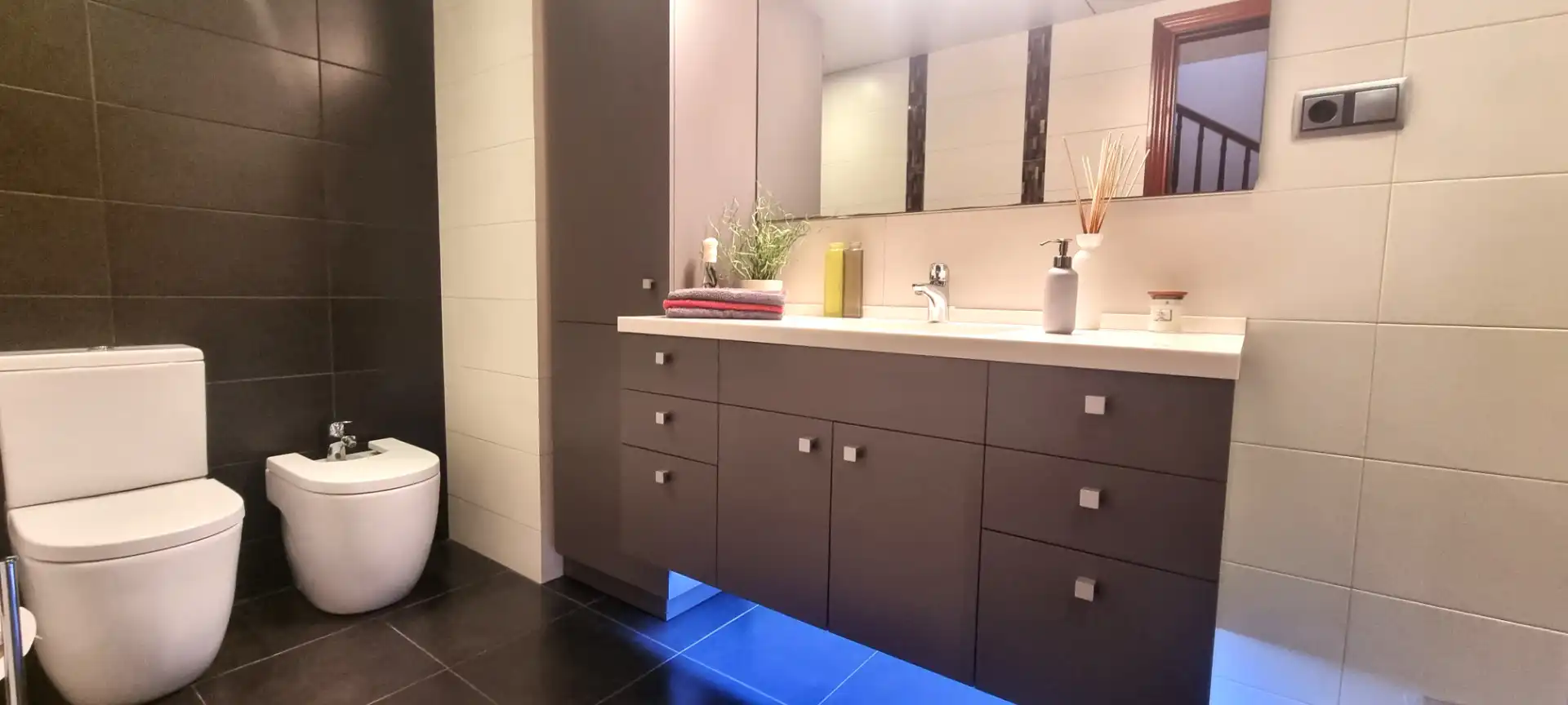 Bathroom of Houses for sale in Badalona  with Air Conditioner, Heating and Terrace