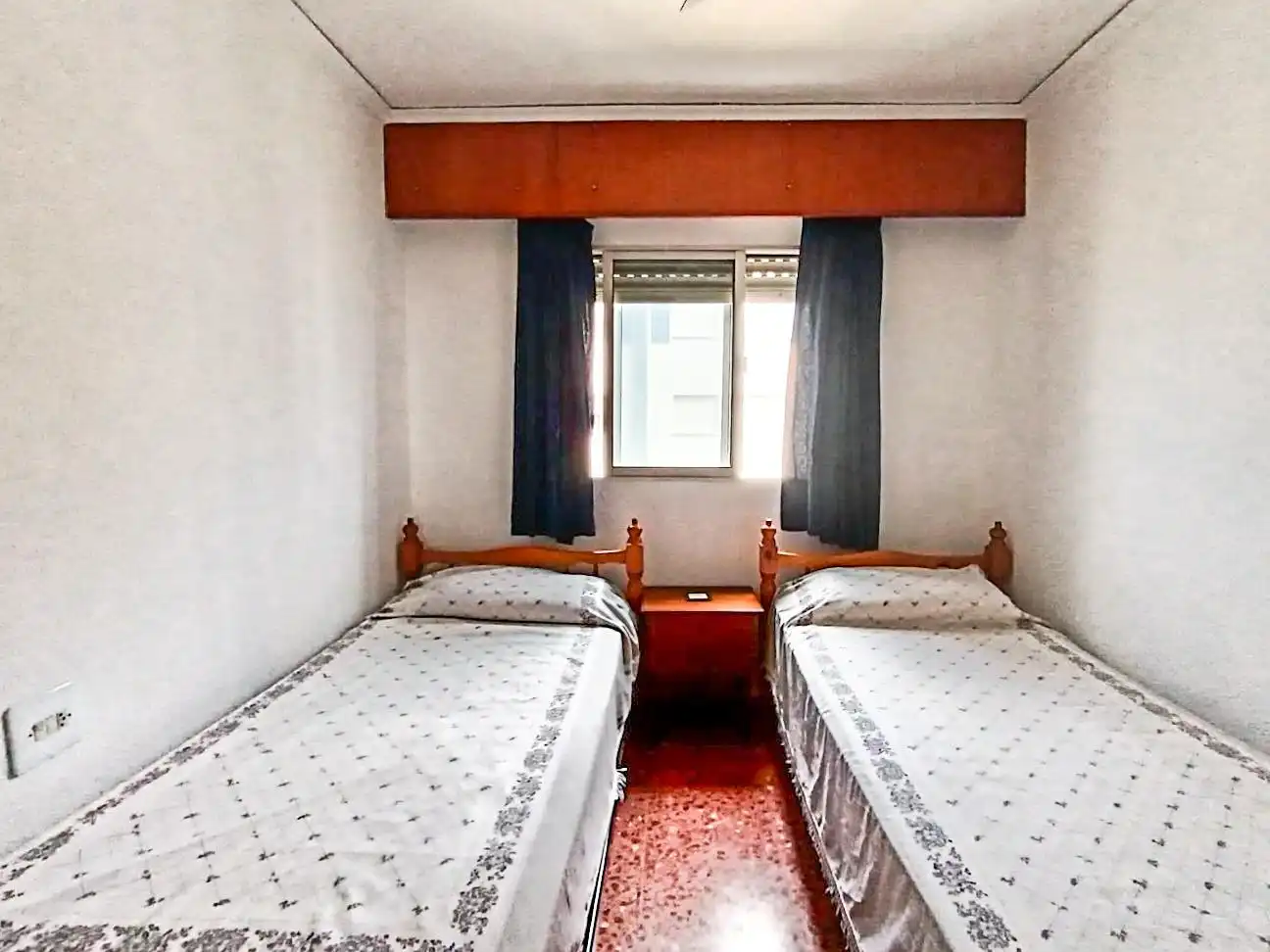 Dormitori de Apartament en venda en Miramar amb Terrassa, Moblat i Piscina comunitària