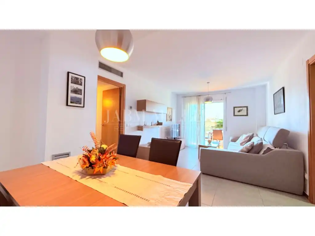 Living room of Ground floor for sale in L'Estartit  with Air Conditioner, Swimming Pool and Furnished
