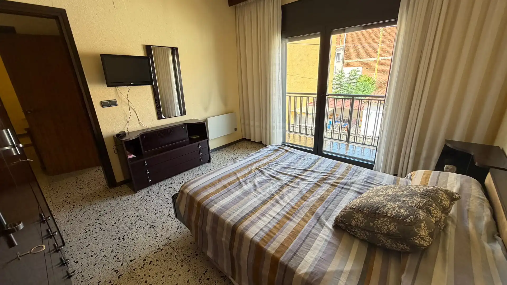 Habitación de Piso en venta en Breda con Calefacción