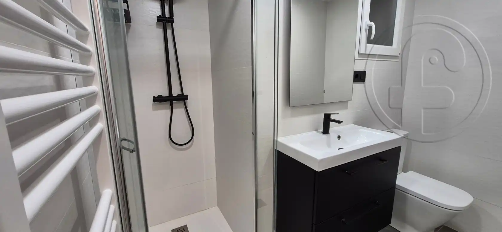 Bathroom of Flat for rent in Santander  with Heating, Parquet flooring and Furnished