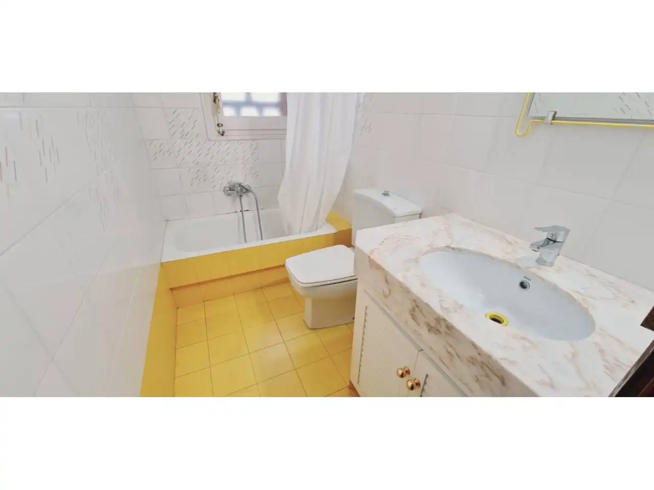 Baño de Casa o chalet en venta en Les Franqueses del Vallès con Calefacción, Jardín privado y Terraza