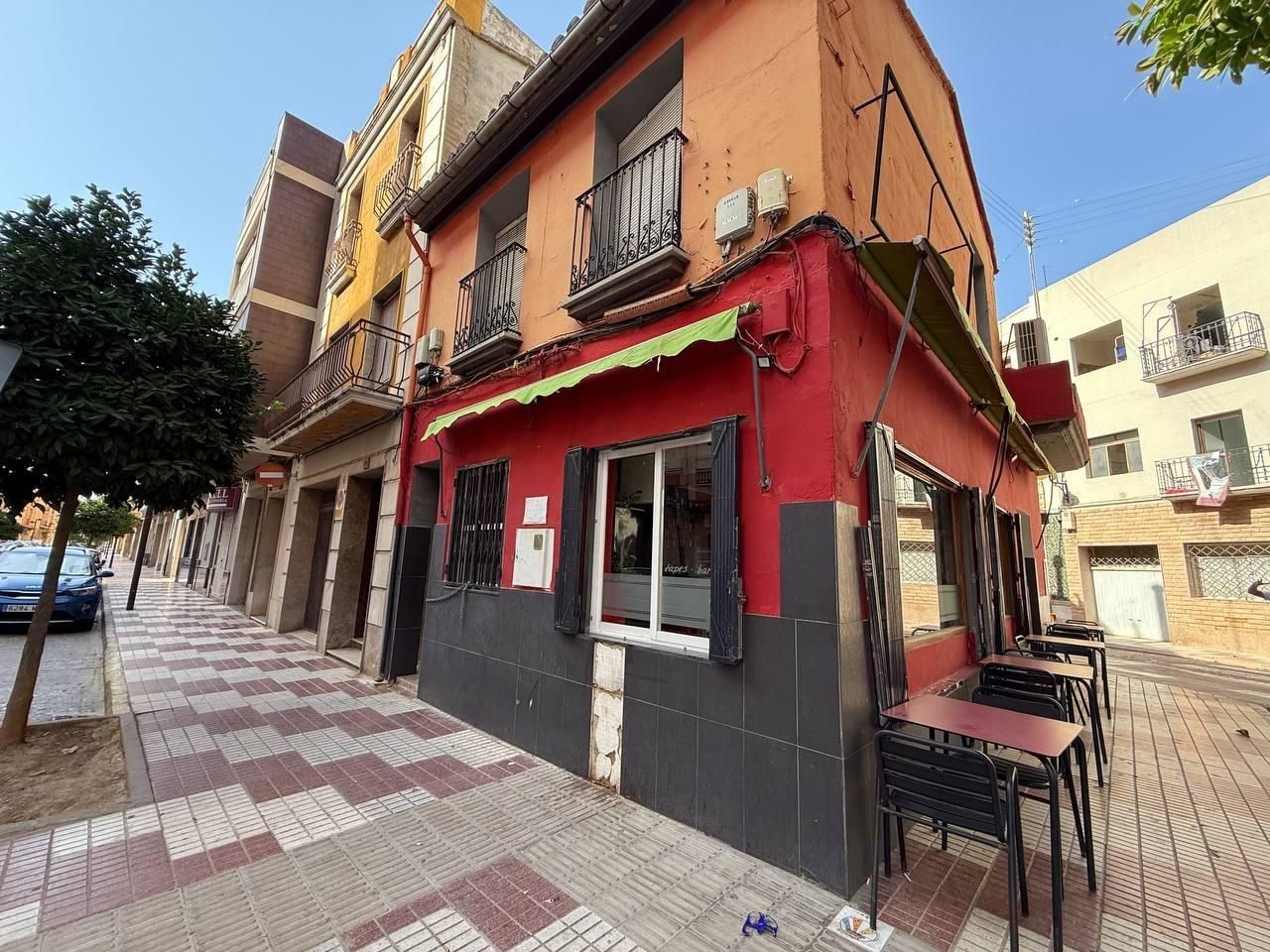 Vista exterior de Edifici en venda en Algemesí