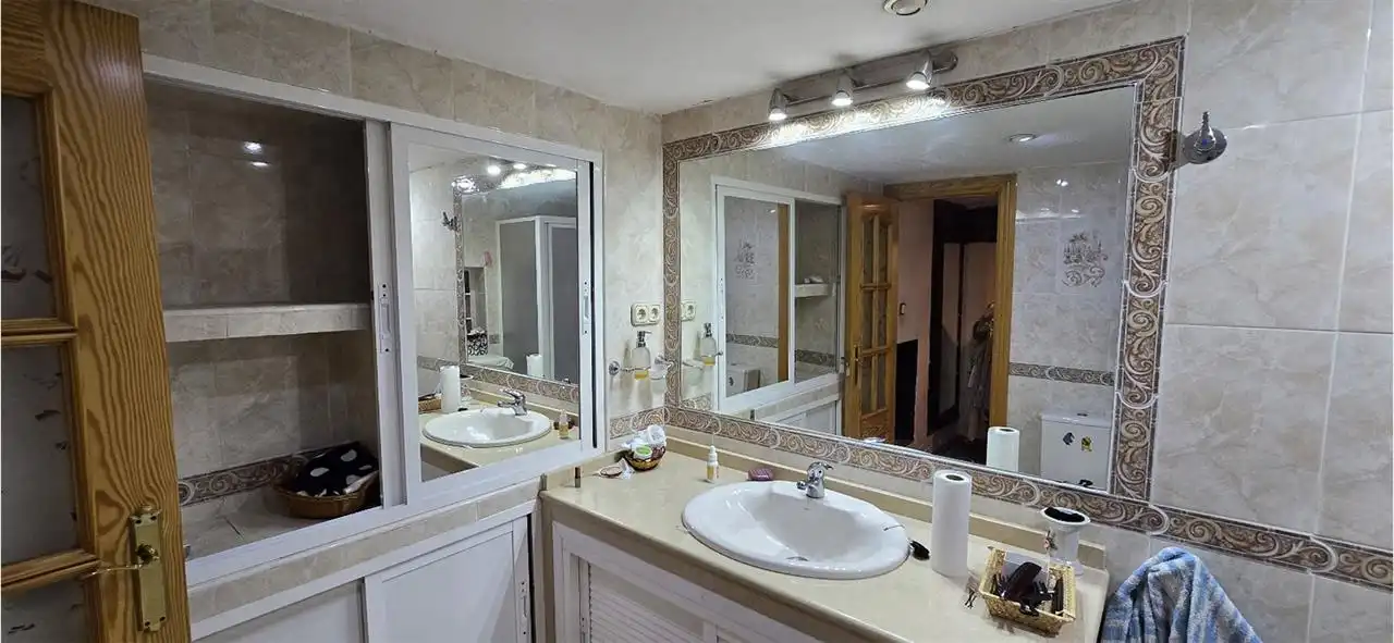Badezimmer von Erdgeschoss zum Verkauf in Benalmádena