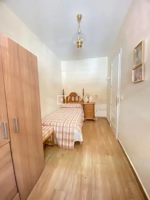 Piso en venta en del Diamante, Los Rosales