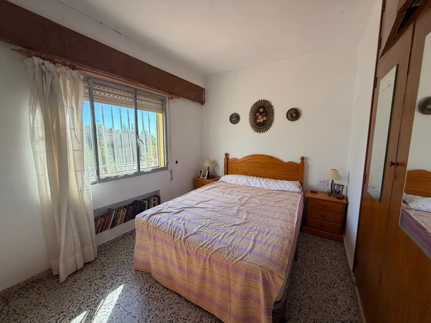 Schlafzimmer von Einfamilien-Reihenhaus zum Verkauf in Olocau mit Privatgarten, Terrasse und Schwimmbad