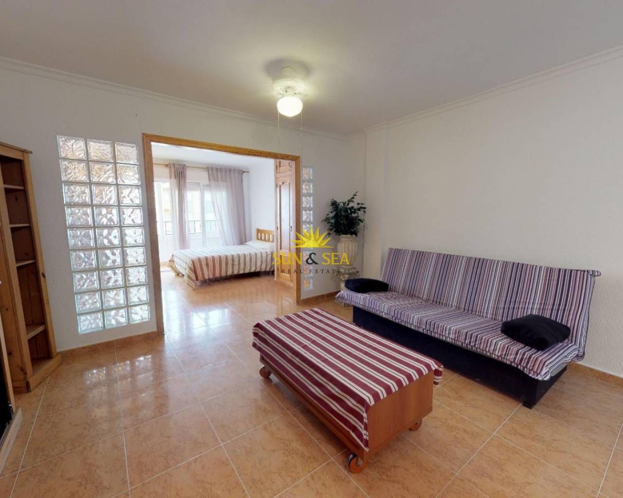 Living room of Flat to rent in Torrevieja  with Air Conditioner, Heating and Furnished