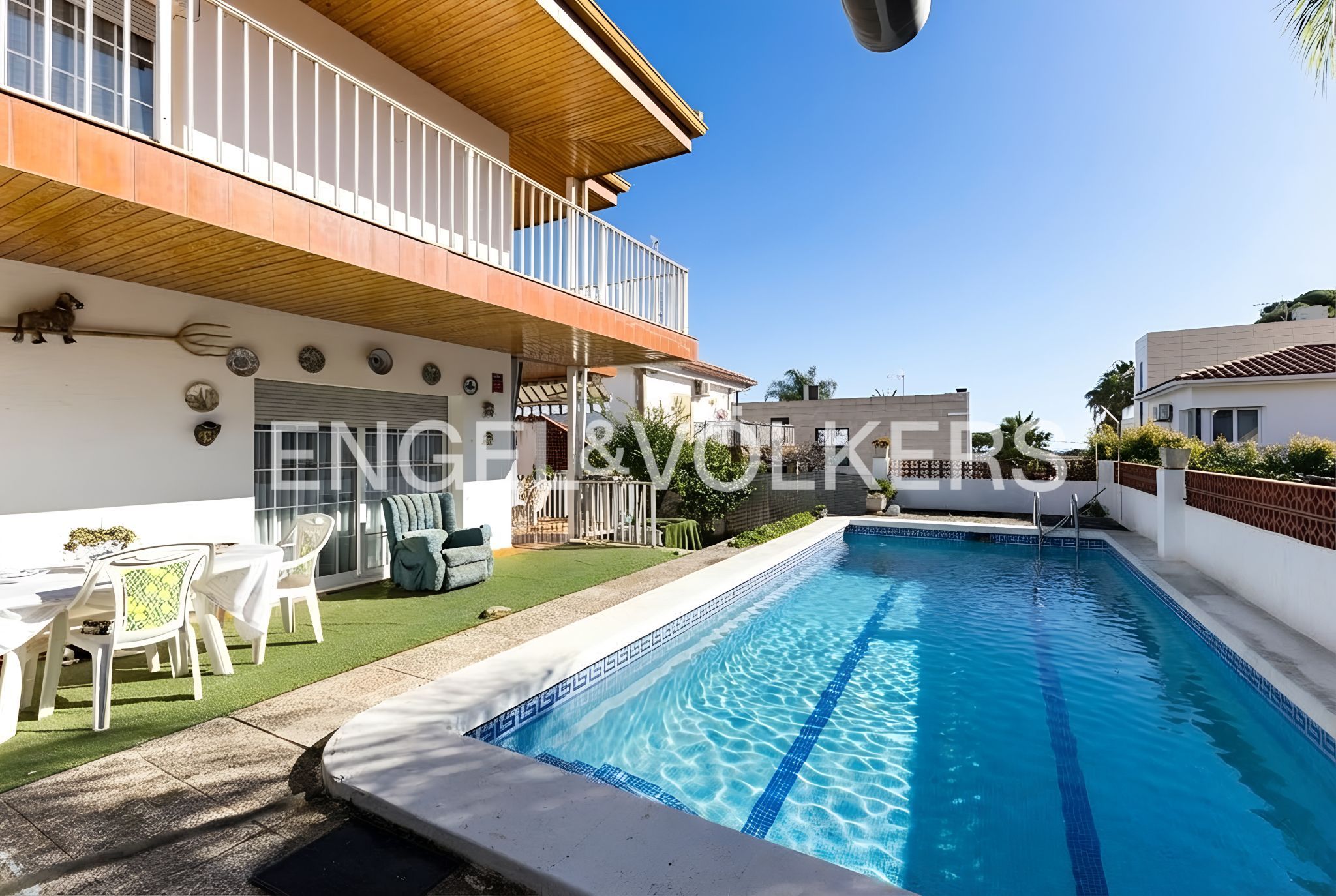 Piscina de Casa o xalet en venda en Castelldefels amb Aire condicionat, Calefacció i Jardí privat