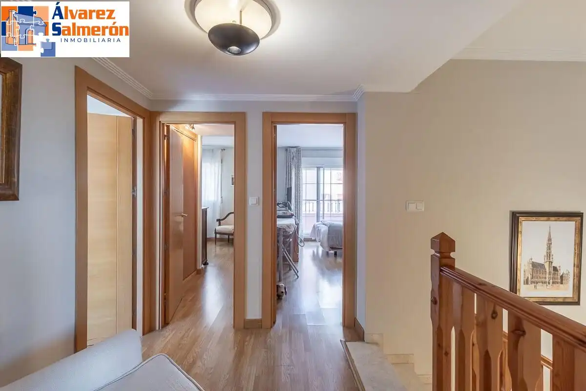Casa adosada en venta en Huétor Vega con Aire acondicionado, Terraza y Trastero