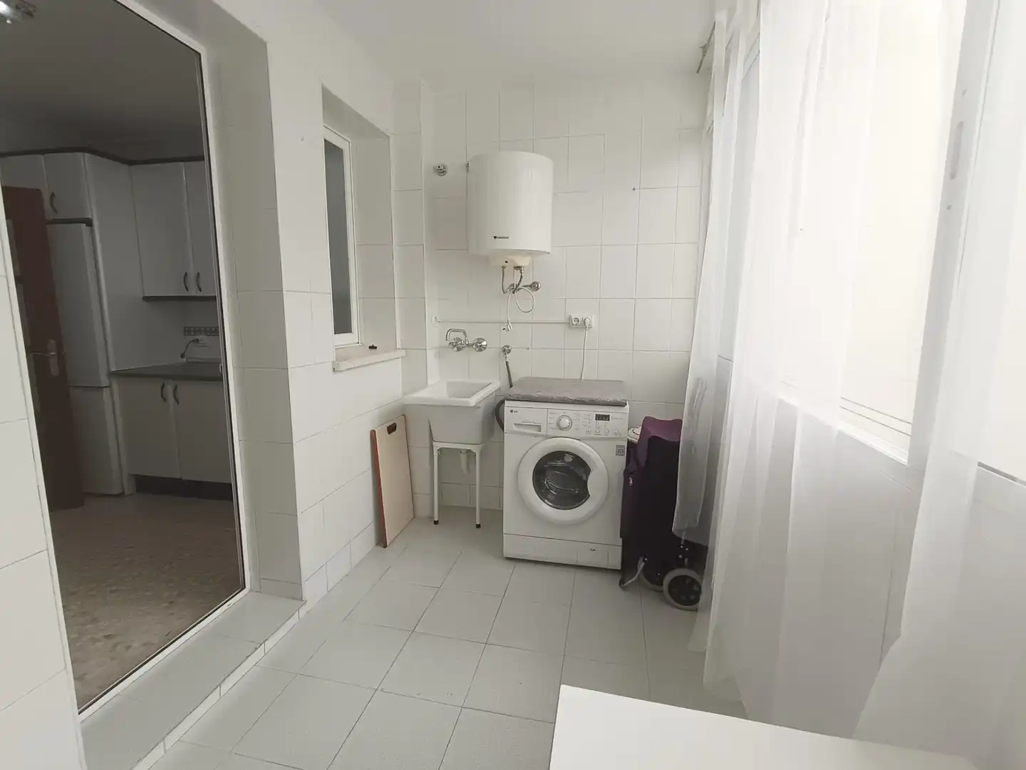 Bathroom of Flat for rent in Córdoba  with Air Conditioner, Private garden and Storage room