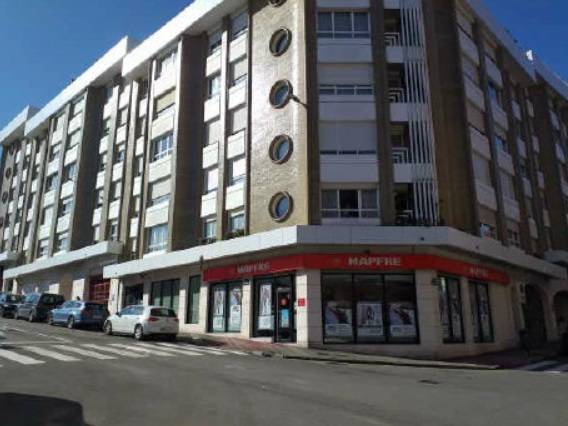 Local comercial en Venta en C/ Fausto Vigil en La Pola Siero