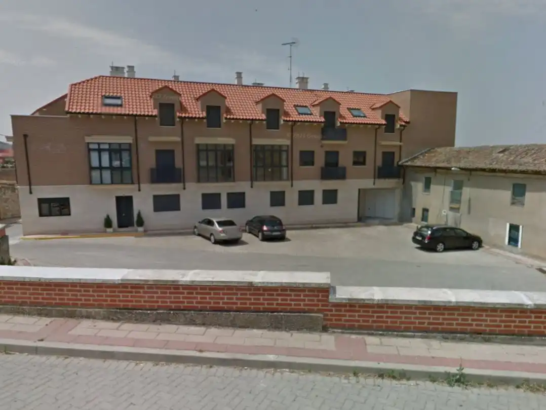 Vista exterior de Garaje en venta en Cabezón de Pisuerga, Valladolid