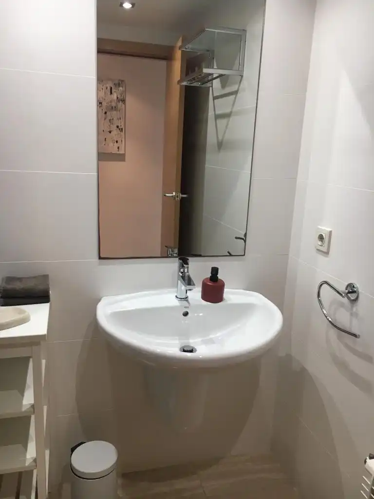 Baño de Apartamento en venta en Castell d'Aro, Platja d'Aro i s'Agaró con Aire acondicionado, Calefacción y Terraza