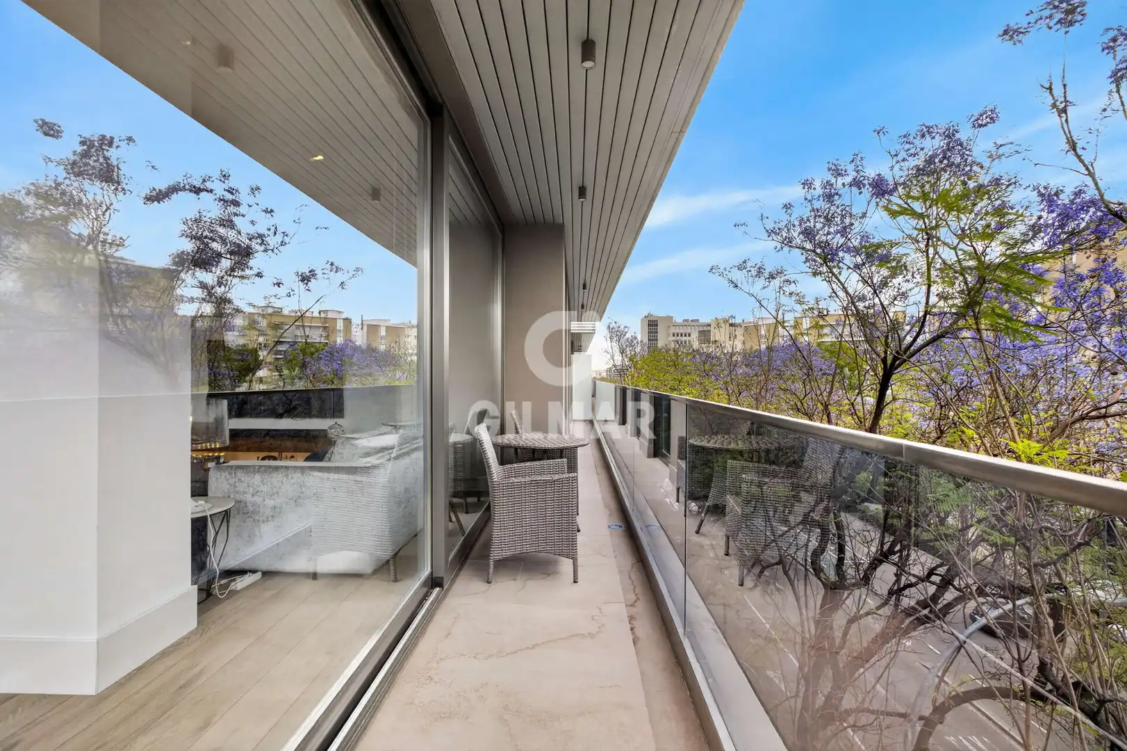 Terraza de Piso en venta en Sevilla con Calefacción, Trastero y Piscina