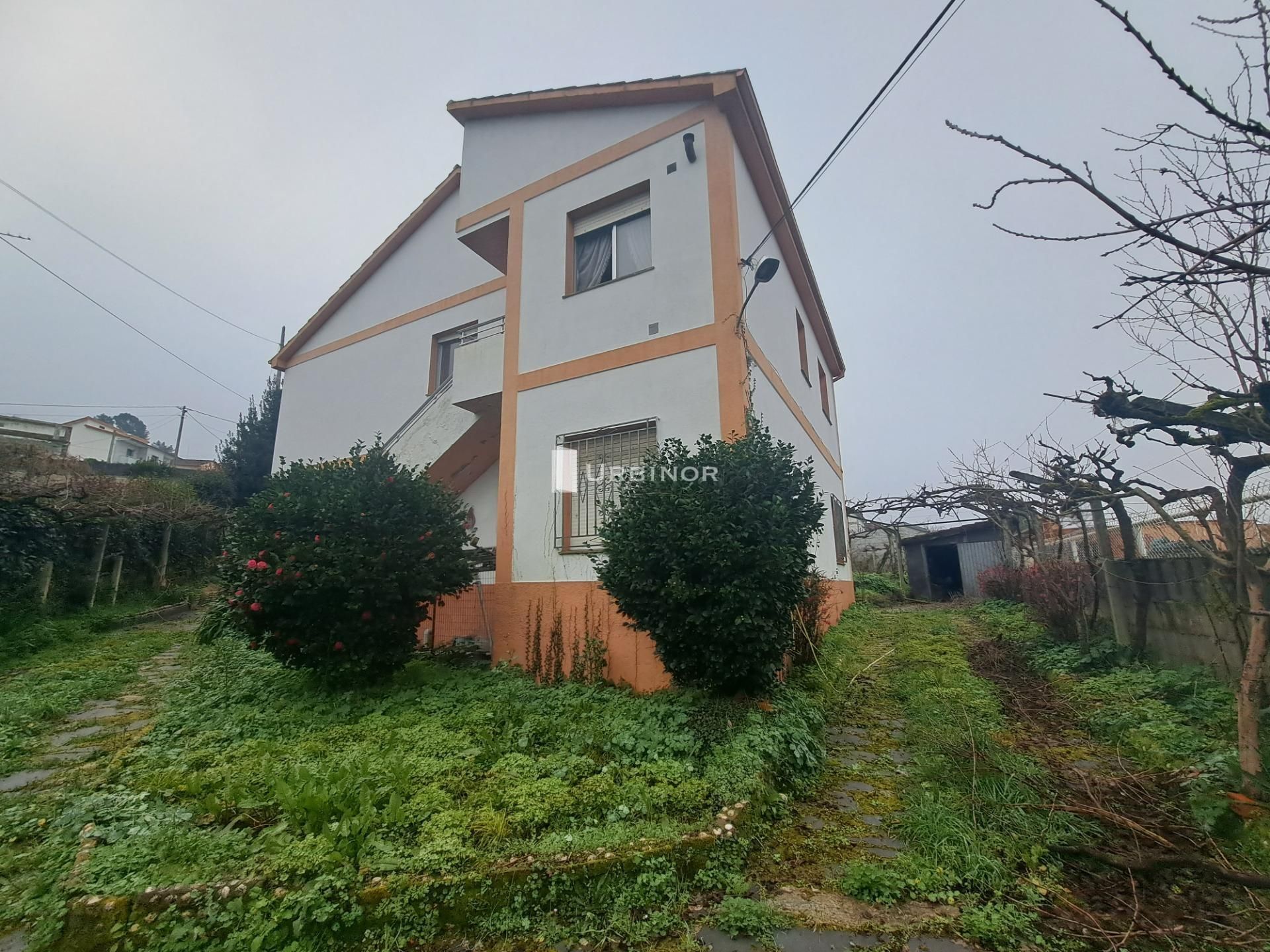Vista exterior de Casa o xalet en venda en Ourense Capital  amb Calefacció, Jardí privat i Balcó