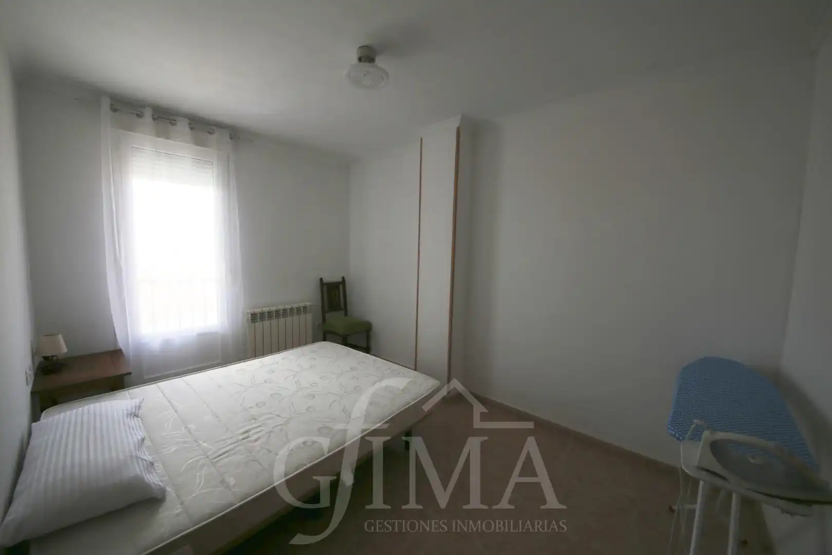 Habitación de Ático en venta en Tomelloso con Aire acondicionado, Calefacción y Balcón