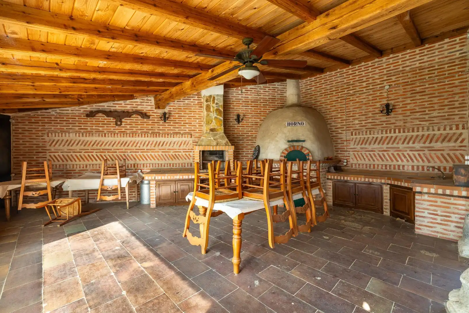 Terrassa de Casa o xalet en venda en Tudela de Duero amb Calefacció, Jardí privat i Terrassa