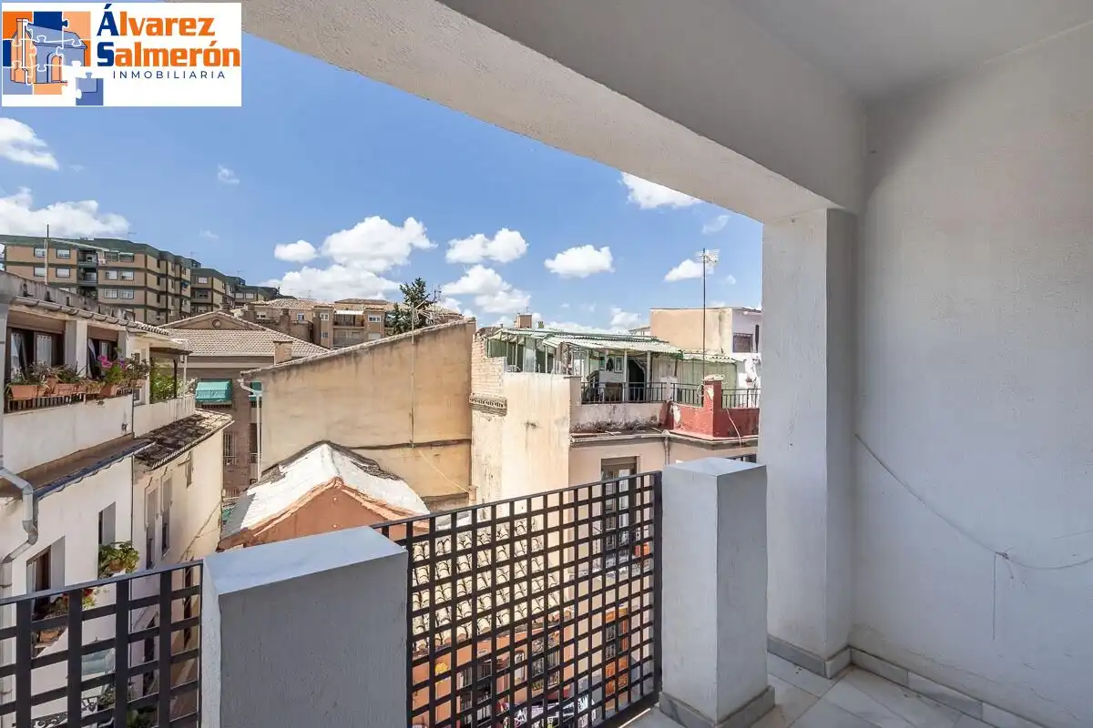 Exterior view of Houses for sale in Granada  with Air Conditioner, Terrace and Storage room