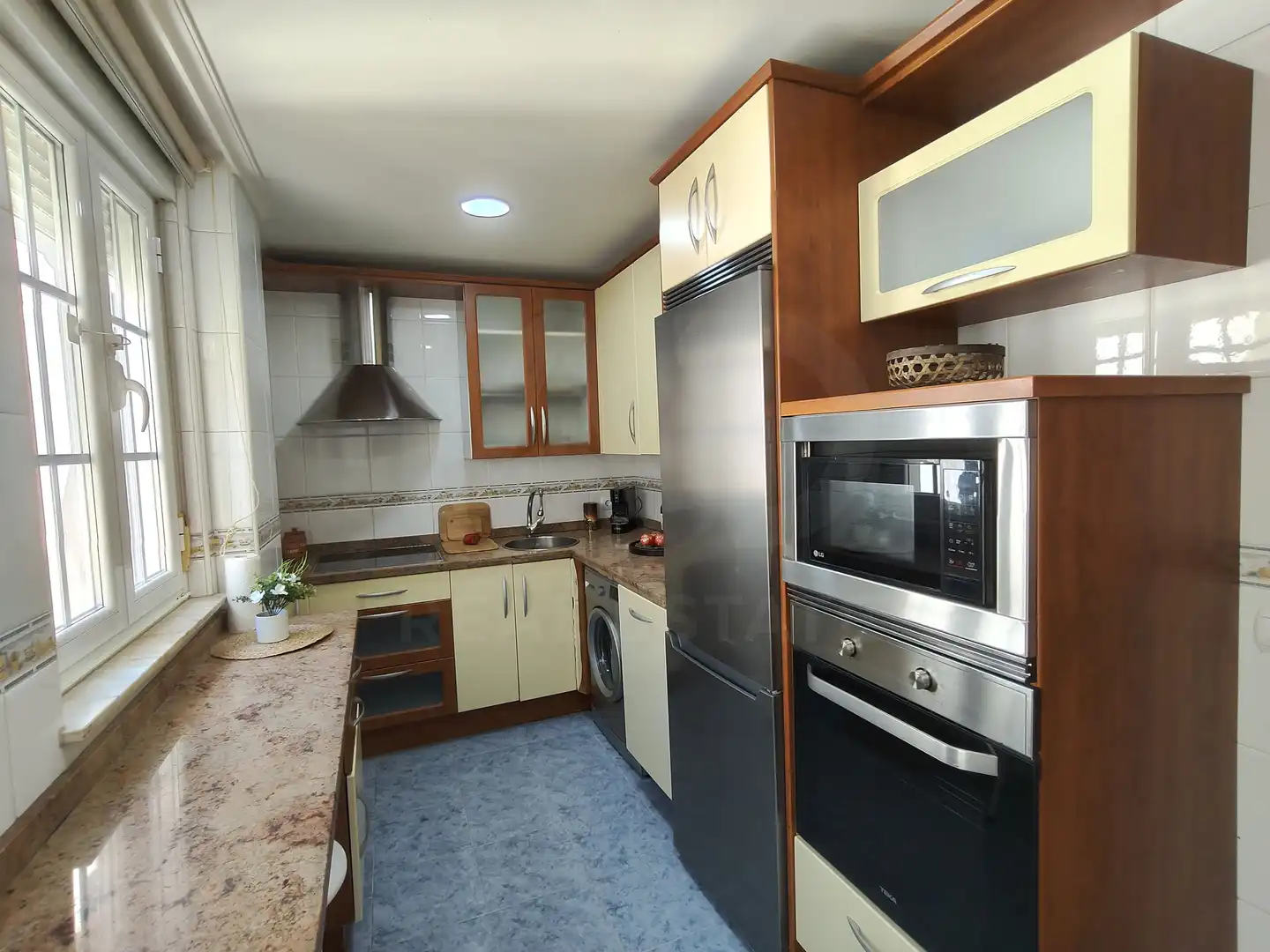 Cocina de Ático en venta en Santa Marta de Tormes con Calefacción y Terraza