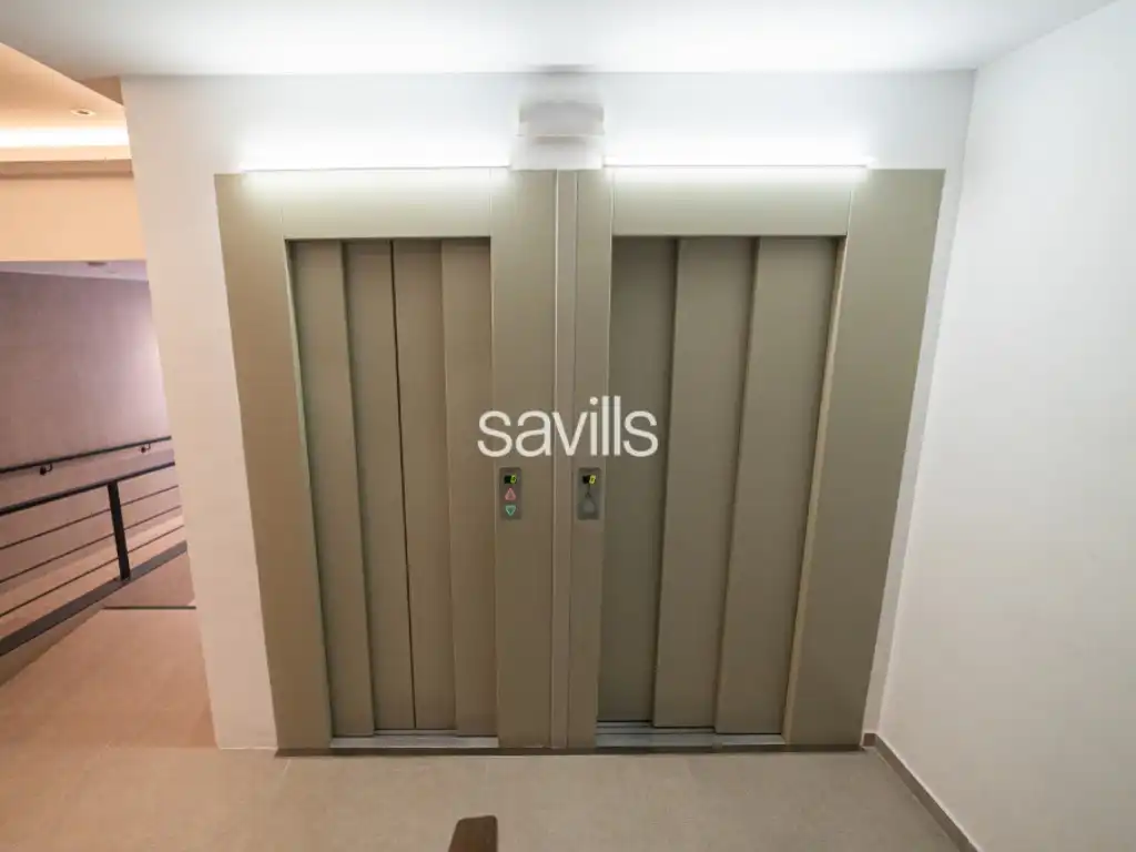 Apartamento en venta en Barcelona con Aire acondicionado, Horno y Balcón