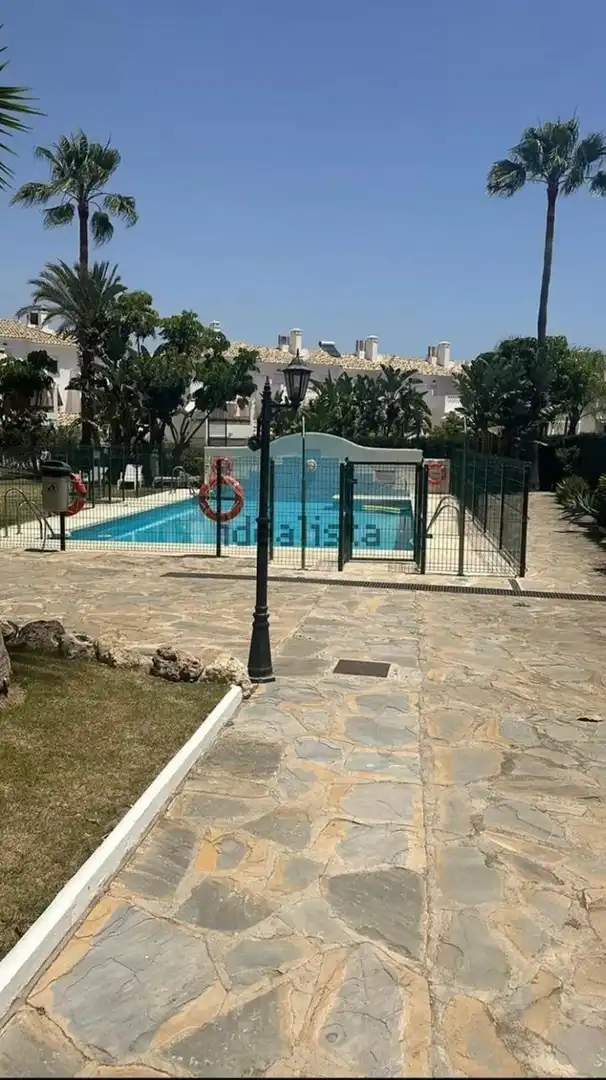 Adossat amb piscina en venda a Selwo, imagen 13