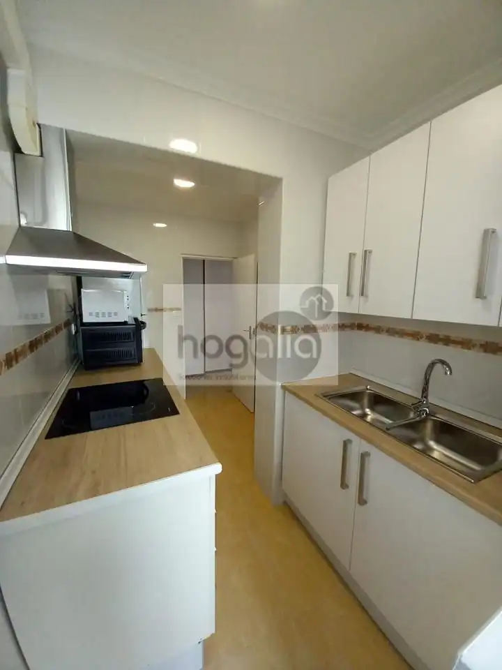 Wohnung zur Miete in Juan XXIII - Rochelambert